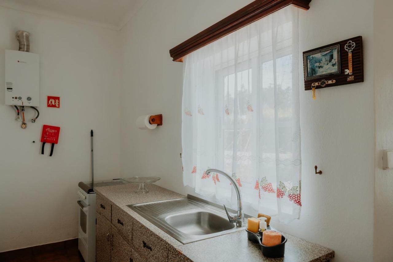 Casa Sousa Ribeiro プライア・ダ・ヴィクトーリア エクステリア 写真