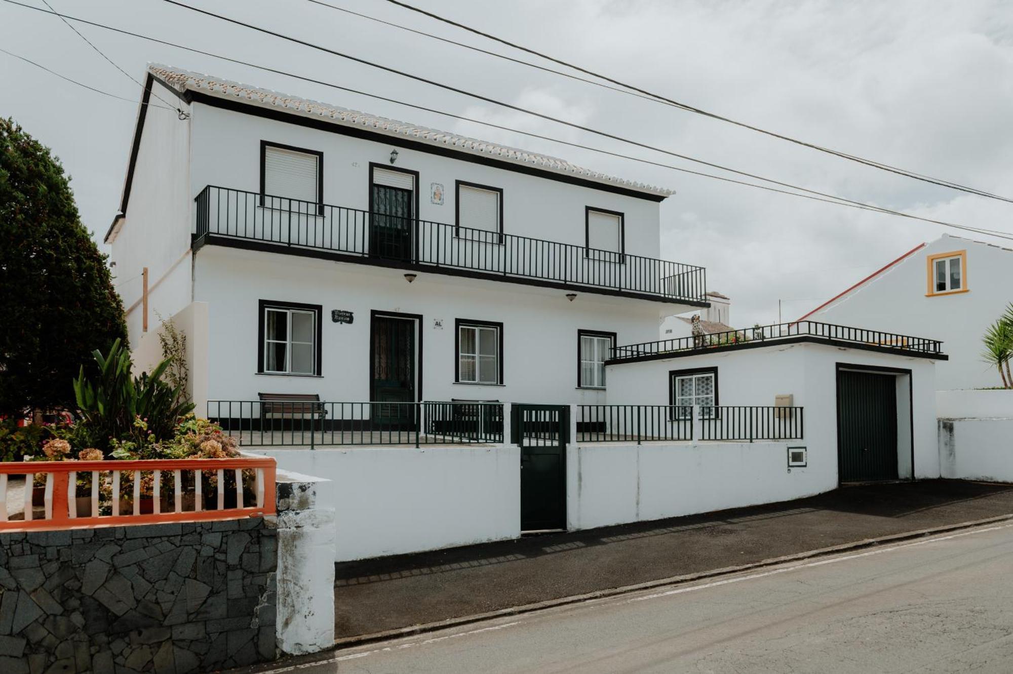 Casa Sousa Ribeiro プライア・ダ・ヴィクトーリア エクステリア 写真
